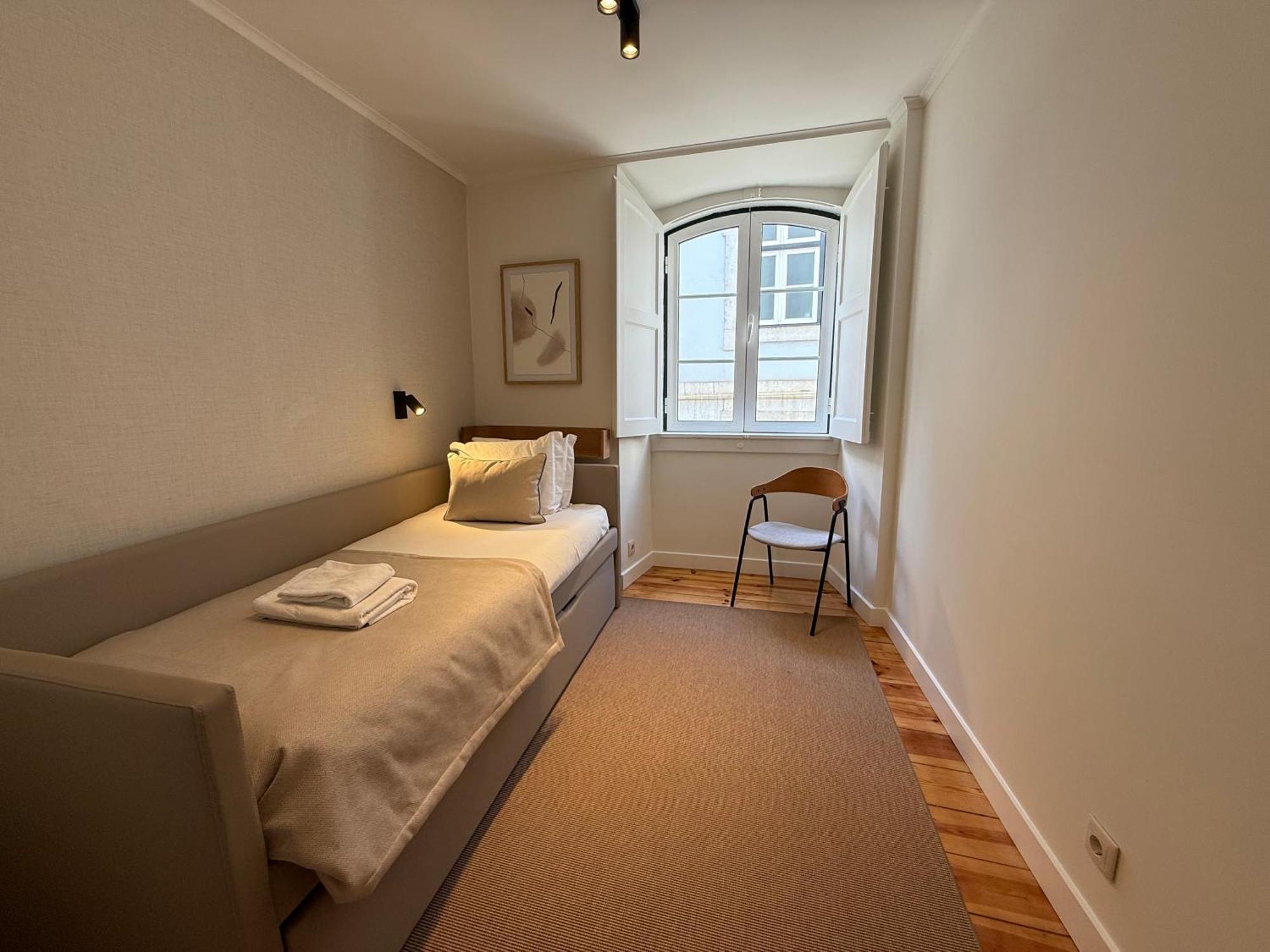 C1 Remodeld Beautiful Charming 2Br Apartment - Bairro Alto Lisbona Esterno foto